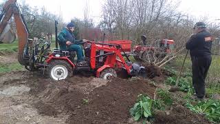 Přesazení vzrostlého stromu - traktor domácí výroby DIY, Homemade tractor