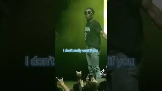 Lil Uzi has the best crowd at his live concert 🔥