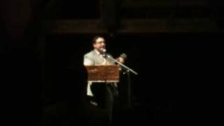 John Hodgman sings Accentuate the Positive at MaxFunCon 2010