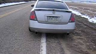 3.5SE Altima Straight Pipe Revving