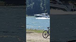 ein #motorboot auf Bergfahrt auf dem #rhein #videos #video