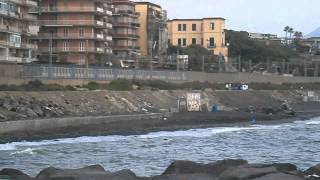 Transiti ferroviari in riva al mare