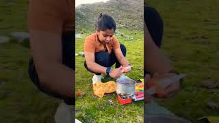 pahad camping aur maggi aur kaya chahiye | maggi with adventure #maggi #asmr #camping #shorts #viral