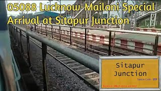 05088 Lucknow-Mailani Special Train arrival at Sitapur Junction Railway Station