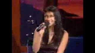 Jaci Velasquez Canta Llegar A ti en su primera entrevista en español by Jacionline