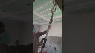 Lixando teto com LIXADEIRA GIRAFA #shorts #short #viral #trending #lifehacks #drywall #obra #diy