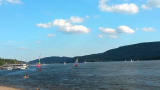 Zwei Hobie Cat 16 am Schluchsee