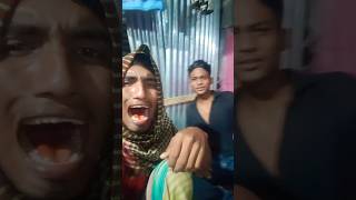 আরে আব্বা দেখি ভিডিও কল দিছে