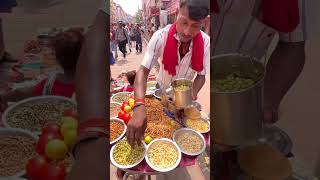 Hard working man selling Daal wala Chaat | Chana Chaat | #hardworkingman #shortsvideos #shortvideo