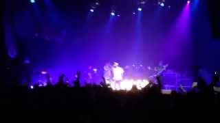 Limp Bizkit & MGK - "Hot Dog" (live)