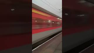 WAP 7 engine high speed rajdhani express #shorts #railway #train #viral #aakibshaikh