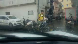 DRIVING DURING RAINFALL IN AHMEDABAD.