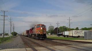 BNSF 4605 Leads a Short Manifest With Soo Power!