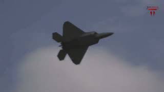 World's Most Powerful Military  Jet F 22 Raptor Shows Its Crazy Ability