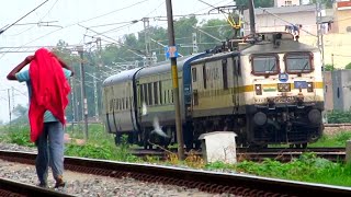 Smallest Train | 130kmph High Speed Trains Rocks | Fully Electrified LHB Trains | Railgadi Top Speed