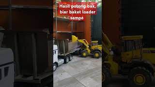 Pemotonfan bak rc truck faw karena baket loader tidak sampe #mobilpasir #trukpasir #trukfuso