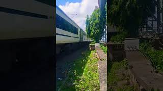 Vande bharat express #farakka barrage crossing #shots #video