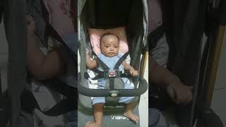 #shorts Bayi Bermain di Stroller