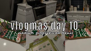 FOOTBALL GINGERBREAD HOUSE | VLOGMAS DAY 11