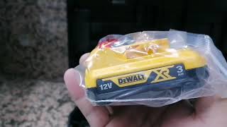 The SDS CORDLESS DEWALT 12VOLTS