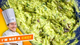 MAKING THE BEST GUACAMOLE - Easy Recipe