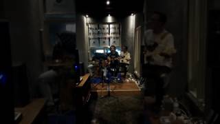 Cleopatra Band Live Acoustic at Merlin Coffee & Dining cafe sidoarjo (Nov. 05, 2016)