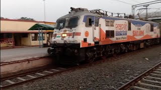 New Delhi Indore Intercity Express In Full speed||110kmph|| #speed#intercityexpress #durantoexpress