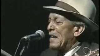 Compay Segundo y sus Muchachos - Es Mejor Vivir Así - Heineken Concerts- São Paulo - 1999