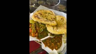 India's Popular Chole Kulche | Mumbai's Chole Kulche Wala | Indian Street Food #streetfood