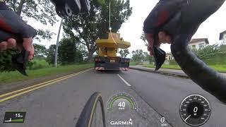 Riding Footage, drafting a Heavy Vehicle - Insta360 One R Dual Lens