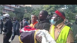 A LIFELESS BODY BROUGHT IN FRONT OF ALL MPs IN THE PARLIAMENT BY PROTESTERS  #kenyanyoutuber