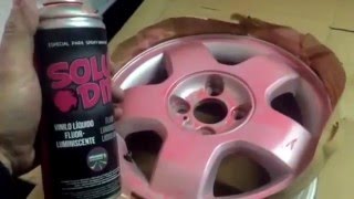 Vinilo liquido Soludip Rosa en llanta de coche