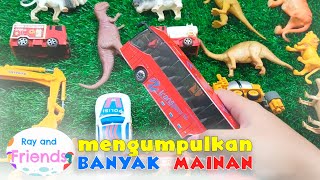 mengumpulkan banyak mainan, COLLECTING TOYS