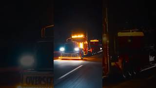 Independent transport #peterbilt389 #night #lowboylife