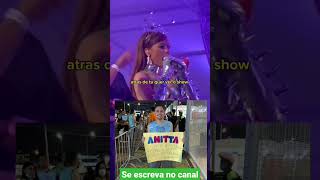 ANITA ENVERGONHA FÃ QUE ESTAVA VOM CARTAZ EM SHOW #shorts #famosos #news #viral #polemica