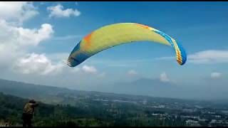 Arkhipelagos - Wafting on the onshore breeze of Puncak Mountain Resort, will you? | Paragliding