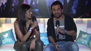 Elixir Nahar chats with Siddhanth Kapoor (Bullzeye) in the Twitter Blue Room at Vh1 Supersonic