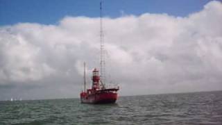 van radio waddenzee  1602 am        varen we  terug na harlingen. 1-5-10.AVI