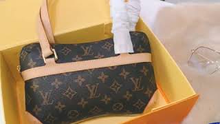 Beautiful Louis Vuitton Handbag!!!