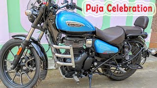 Royal Enfield Meteor 350 Supernova Blue, Puja from the Ram Thakur Ashram