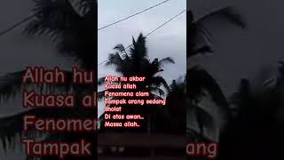 Fenomena alam sangat jelas gambar orang sholat di atas awan