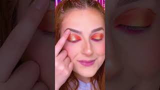 El carnaval está con todo en RUBY!! Mucho Glow con la paleta de Glitte Shine 💖