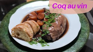 Frango ao vinho tinto - o famoso coq au vin Francês