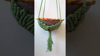 #diymacrametutorial #macrame #diy #crochet #macrameplantholder #macramedecor #plantholder #sorts