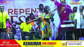 CIRCULAR MUSICIAN SINGS GOSPEL NON STOP REGGAE SONGS THAT WILL AMAZED THE CONGREGATION