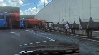 Страшное ДТП в Москве на Борисовском шоссе.Автобус влетел в грузовик