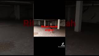 ritual rumah angker