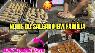 NOITE DO SALGADO EM CASA COM A FAMÍLIA 💕 | FIZEMOS COXINHA E ENROLADINHO DE SALSICHA