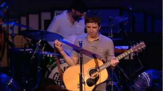 Noel Gallagher's High Flying Birds - Half The World Away (Live @ BBC Radio Theater 2011)