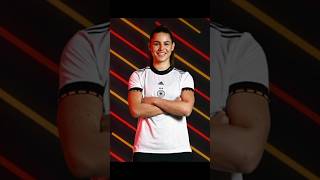 When did Lena Oberdorf start playing football? #shorts #viral #youtubeshorts